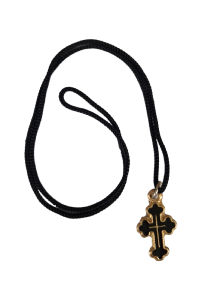 Pendentif avec croix noire et dore 6 cm x 4 cm