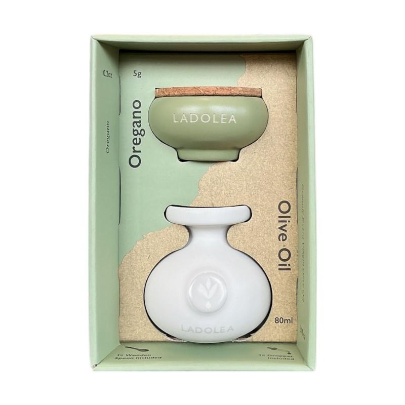 Coffret d’huile d’olive vierge extra variété Patrinia 80 ml LADOLEA et Pot d’Origan Grec 5 g Coffret d’huile d’olive vierge extra variété Patrinia 80 ml LADOLEA et Pot d’Origan Grec 5 g