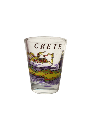 Verre de raki avec la Crète avec un fond bleu 6 cm