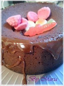 Moelleux au chocolat & son cur coulant au sirop de granium rose