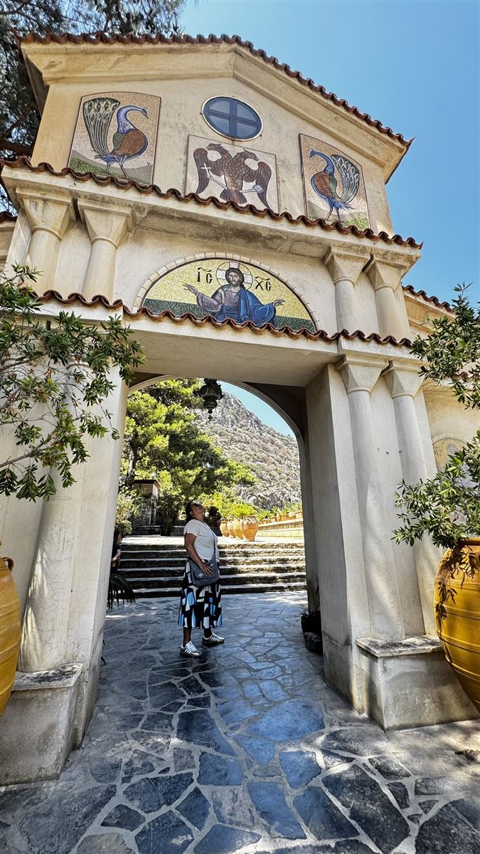 Porche d’un monastère orthodoxe crétois